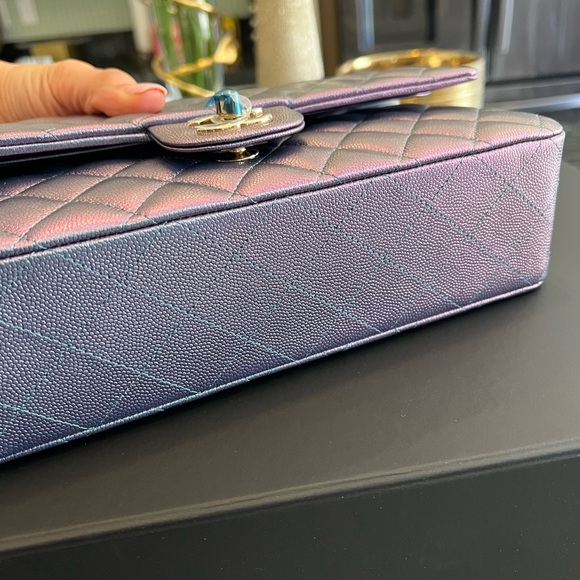Chanel Iridescent Purple Caviar 2022 sold❤️ - Picture 2 of 8